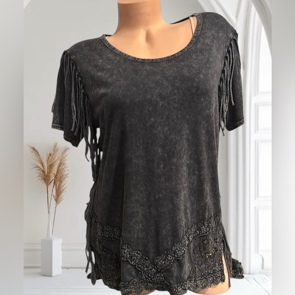 Fringe western Lace crochetTop - Picture 2 of 10